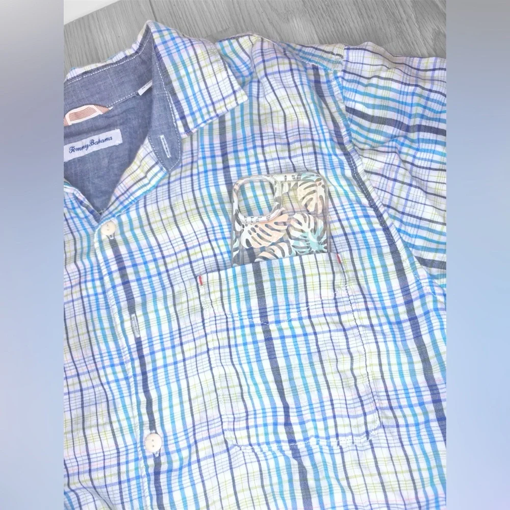 TOMMY BAHAMA Men’s Hideaway Palms Button Down Short Sleeve Shirt